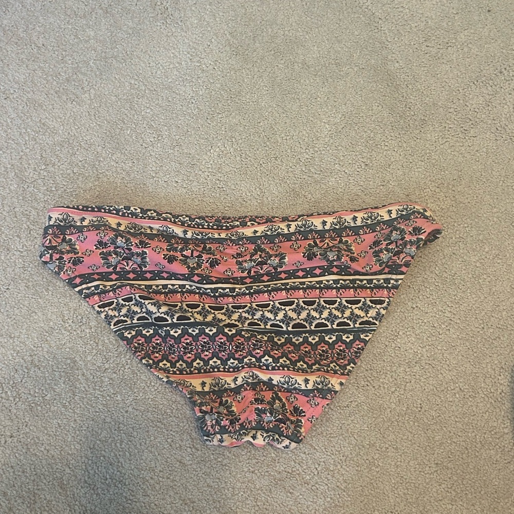 Women’s bikini bottom - Picture 3 of 3